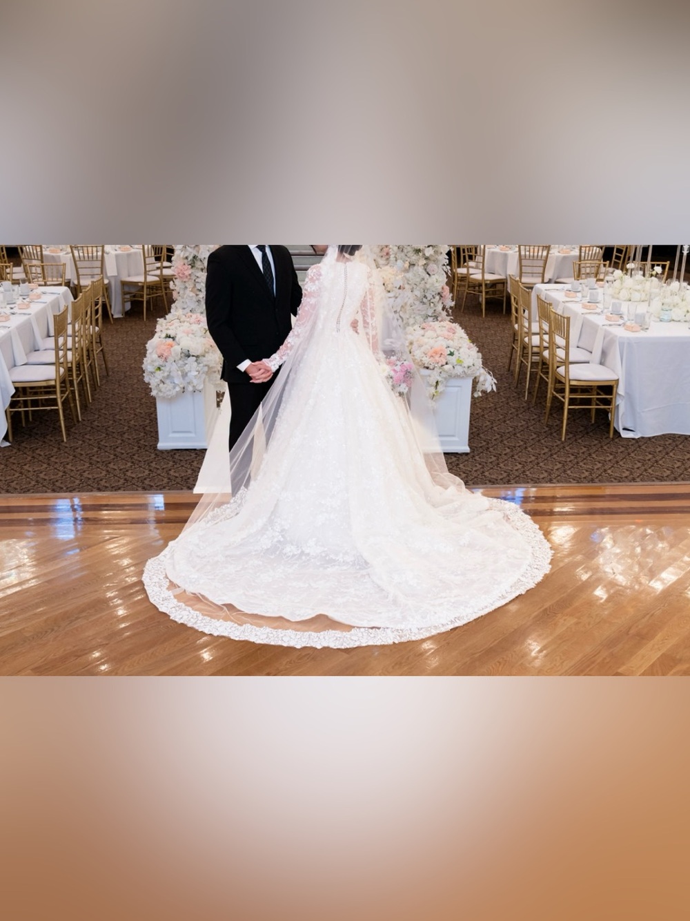 Wedding gown